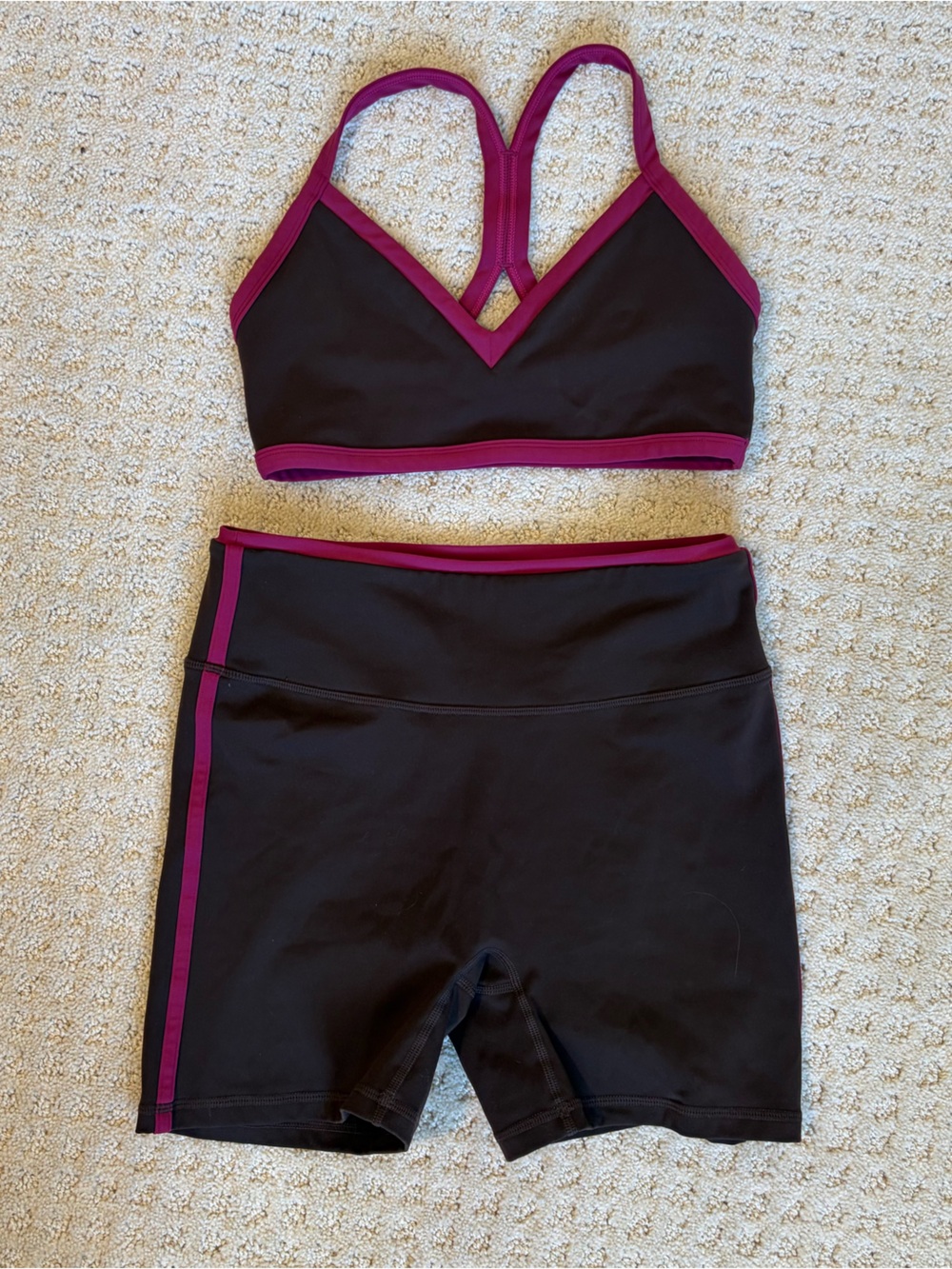 FORM Activewear Reversible Sports Bra (M) & Bike Shorts (L)